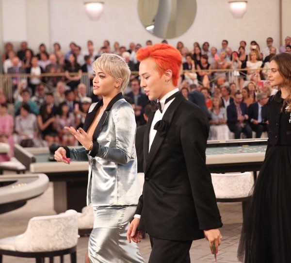 7 lần G-Dragon chặt chém toàn bộ khách mời nam tại Chanel - Ảnh 10.