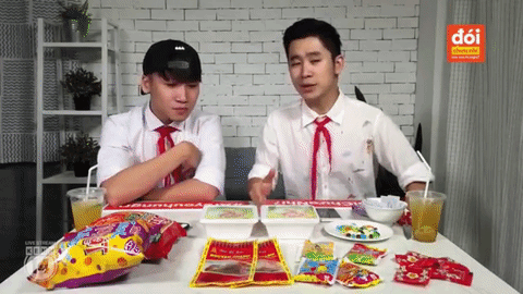 Đói chưa nhỉ? tập 4: Vlogger triệu fan Huy Cung siêu đáng yêu khi liên tục bị ăn kẹo thối - Ảnh 2.
