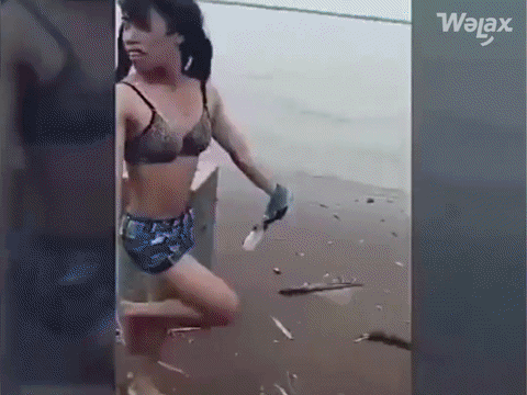 Clip: T&ugrave;ng Sơn v&agrave; những người bạn ph&aacute; đảo thế giới ảo - Ảnh 6.