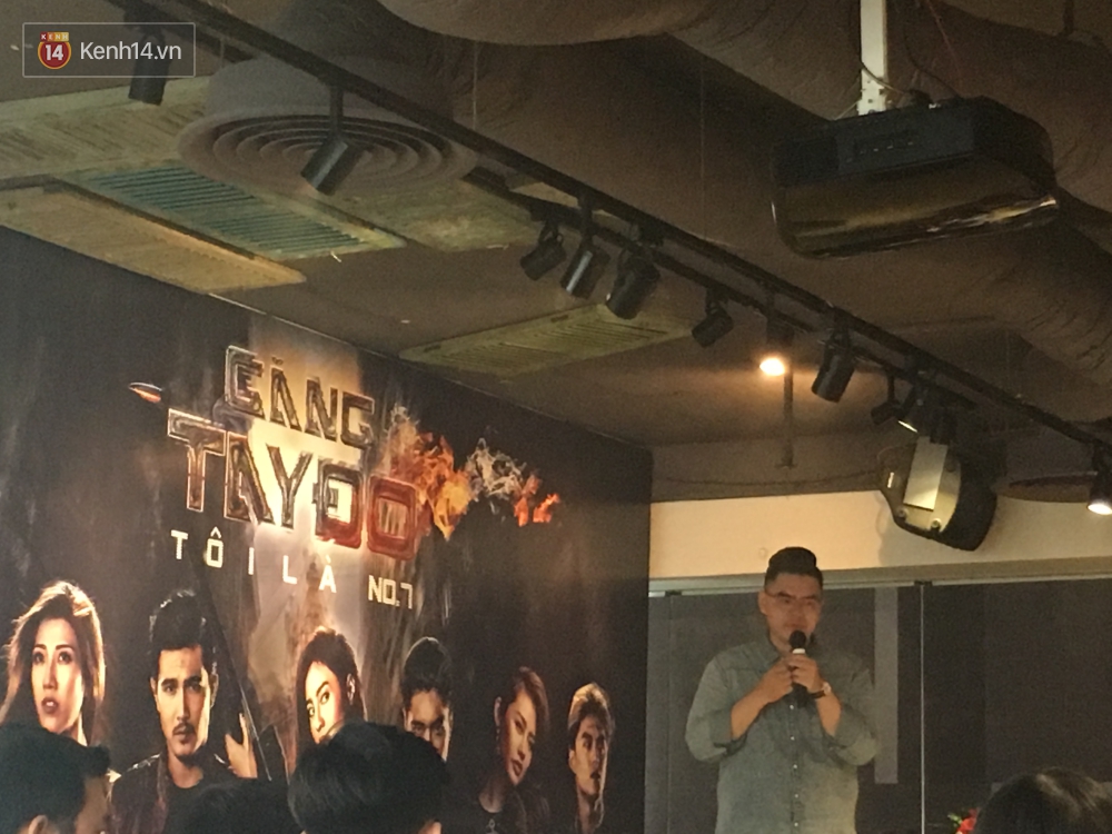 NSX Găng Tay Đỏ bật khóc khi chia sẻ 10 ngày chiếu không thu 1 đồng, chưa hề ký hợp đồng với CGV - Ảnh 2. NSX Găng Tay Đỏ bật khóc khi chia sẻ 10 ngày chiếu không thu 1 đồng, chưa hề ký hợp đồng với CGV - Ảnh 2.