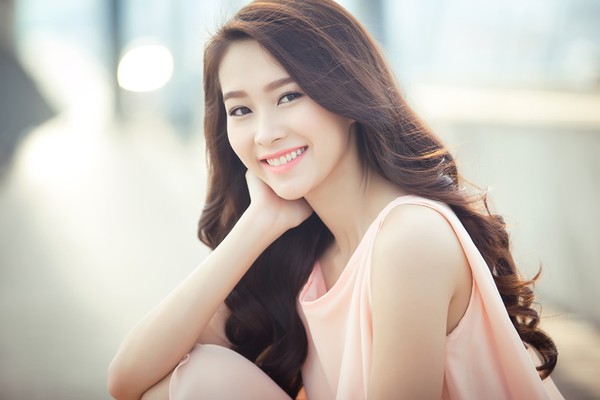 Hoa hậu Thu Thảo mong mọi người mua hoa Tết trước giao thừa gi&uacute;p n&ocirc;ng d&acirc;n - Ảnh 2.