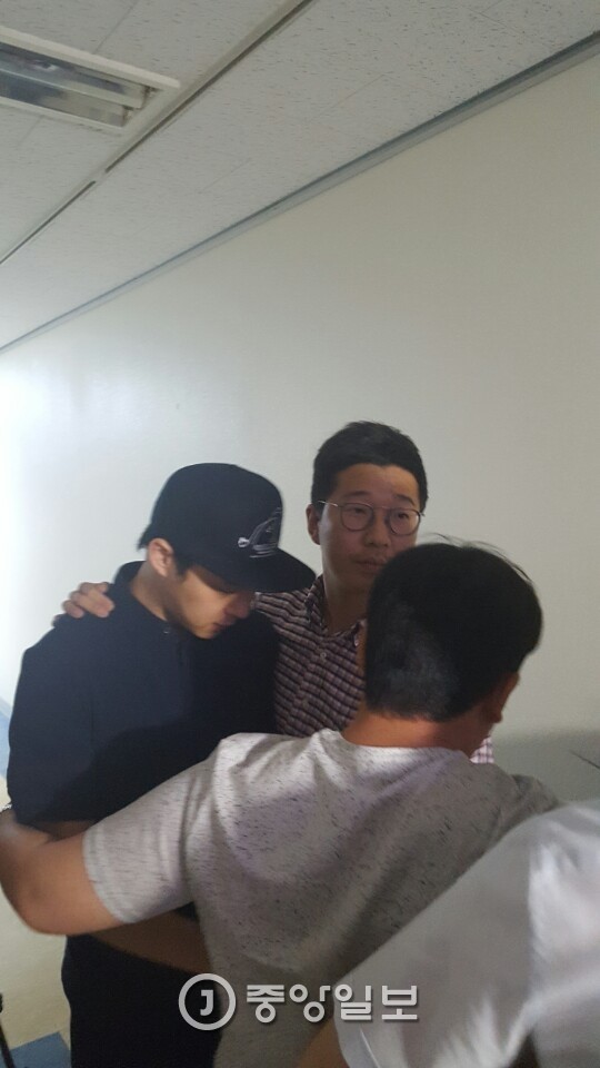 Giữa b&atilde;o dư luận, Yoochun (JYJ) bỗng xin nghỉ ốm khi đang thực hiện nghĩa vụ qu&acirc;n sự - Ảnh 2.