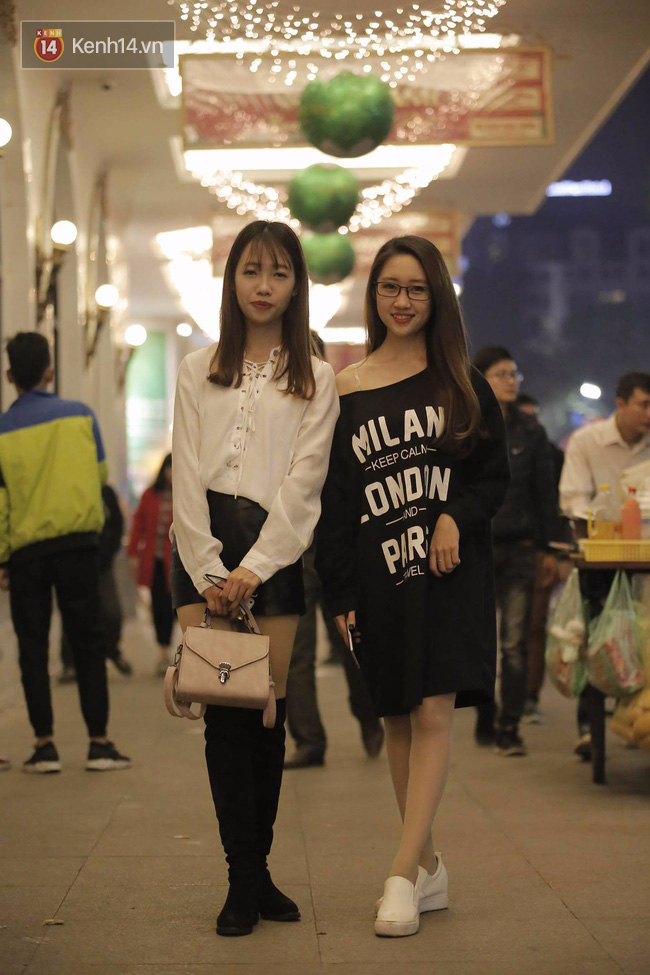 Giới trẻ Hà Nội đổ xuống đường chạy show các sự kiện hoành tráng đêm Giao thừa - Ảnh 4.