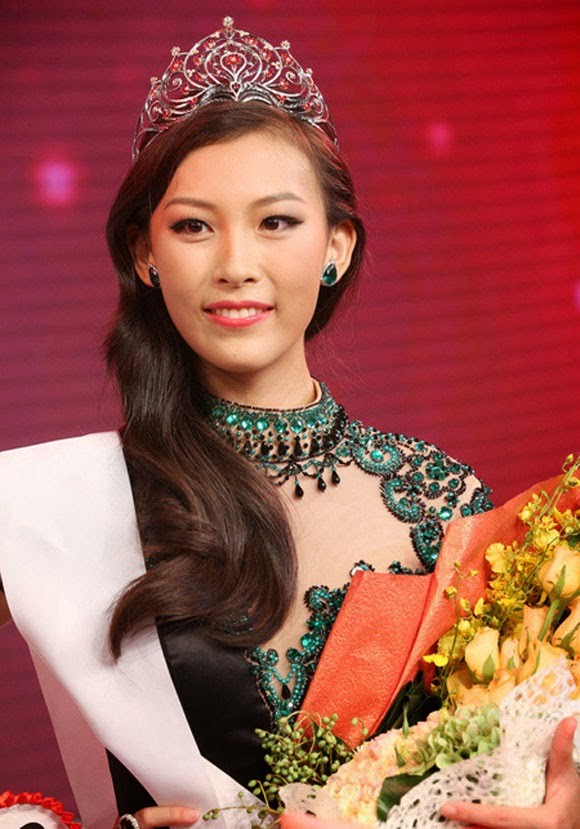 Những Hoa hậu từng khiến netizen dậy sóng vì nhan sắc xấu phát hờn - Ảnh 36.