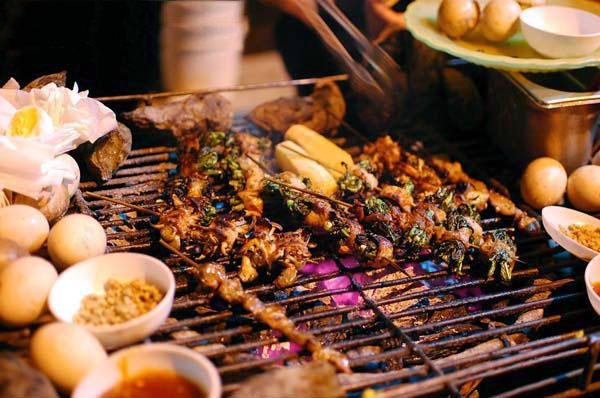 Thỏa sức ăn uống với lễ hội ẩm thực độc đáo tại Hà Nội Creative City - Ảnh 1.