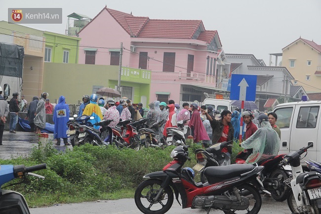 Truy tìm ô tô 4 chỗ tông chết ông lão đi xe đạp rồi rồ ga bỏ chạy - Ảnh 2.