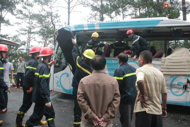 Xe du lịch gây tai nạn thảm khốc tại Đà Lạt, 7 người chết - Ảnh 1.