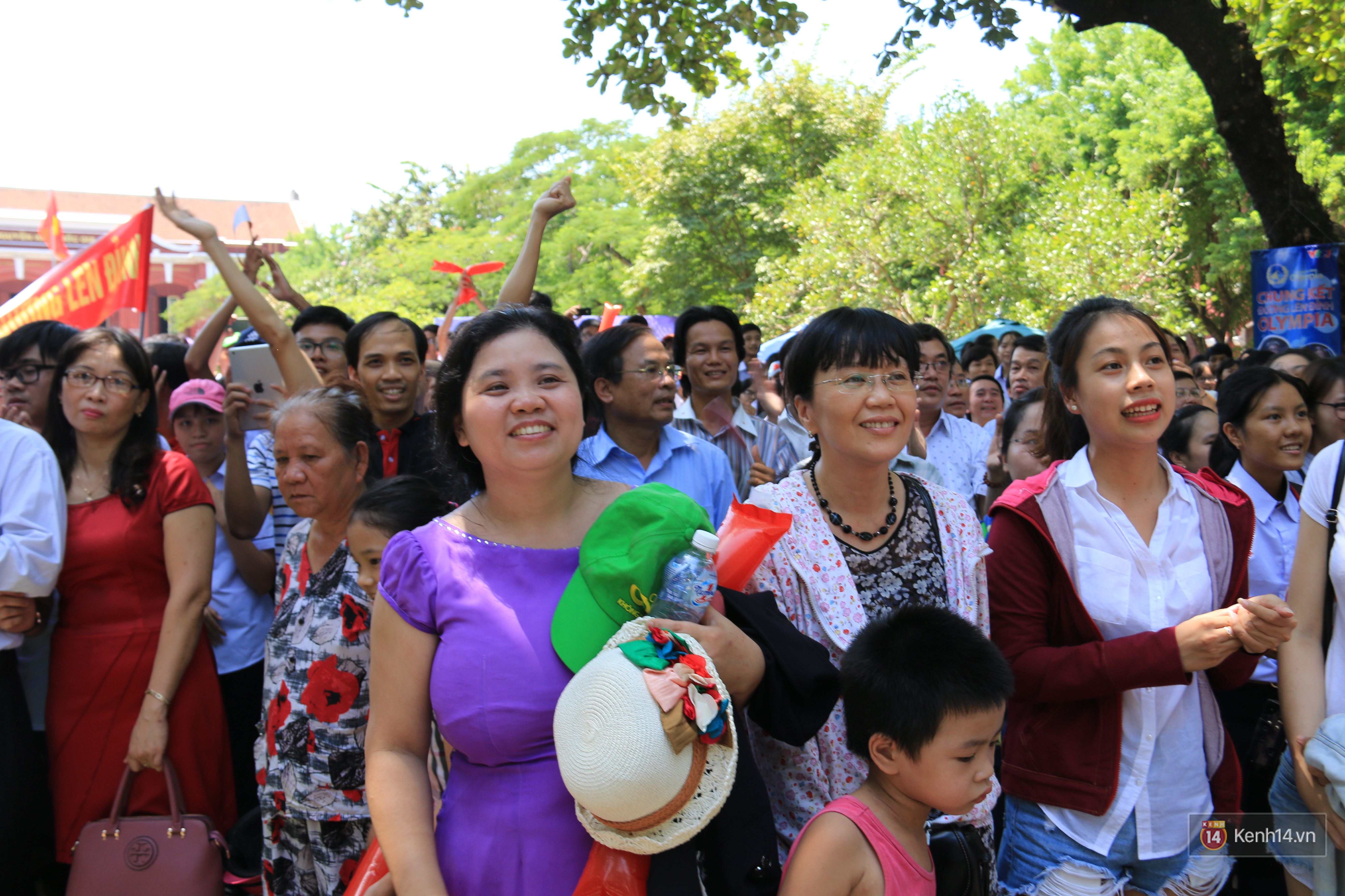 Mẹ của nhà tân vô địch Olympia 2016: Mẹ tự hào về con lắm, Chương ơi! - Ảnh 8. Mẹ của nhà tân vô địch Olympia 2016: Mẹ tự hào về con lắm, Chương ơi! - Ảnh 8.