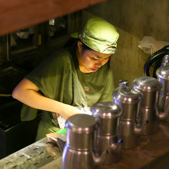 Có gì ở hệ thống Cộng cà phê mới mở tại Sài Gòn?