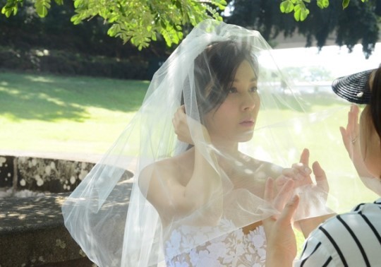 Mỹ nh&acirc;n &ldquo;Phẩm Gi&aacute; Qu&yacute; &Ocirc;ng&rdquo; Kim Ha Neul đẹp dịu d&agrave;ng trong bộ ảnh cưới - Ảnh 12.