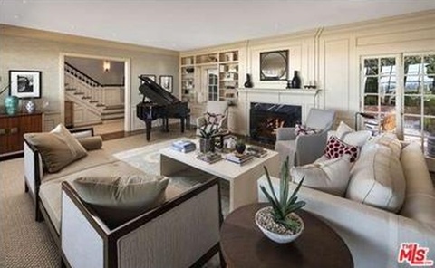 B&ecirc;n trong khu biệt thự sang trọng trị gi&aacute; 260 tỷ đồng của Miranda Kerr v&agrave; bạn trai  - Ảnh 4.