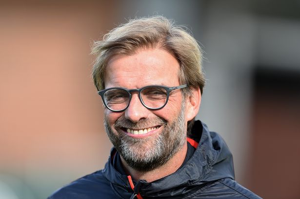 Cậu bé gây sốt với màn hóa thân cực giống HLV Jurgen Klopp - Ảnh 2.