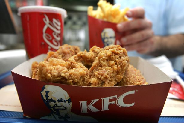 Nến thơm mùi gà rán KFC dành riêng cho các thần lợn nhập - Ảnh 2.