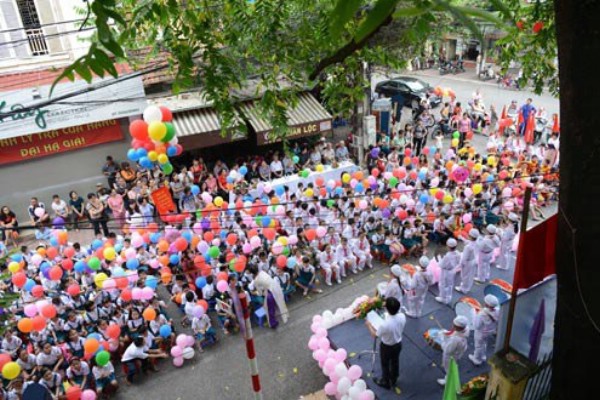 Nhiều năm phải khai giảng ngoài đường, nhưng giờ thì HS tiểu học Bà Triệu đã có trường mới vị trí đẹp nhất Hà Nội - Ảnh 3.