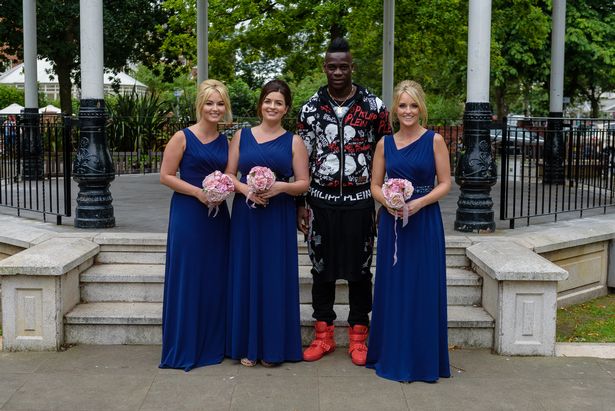 Bị Balotelli phá ngang đám cưới, cô dâu chú rể vẫn vui như tết - Ảnh 2.