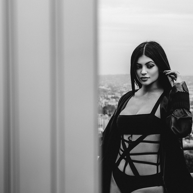 Điều gì đã khiến Kylie Jenner trở thành hot girl số 1 Hollywood? - Ảnh 15.