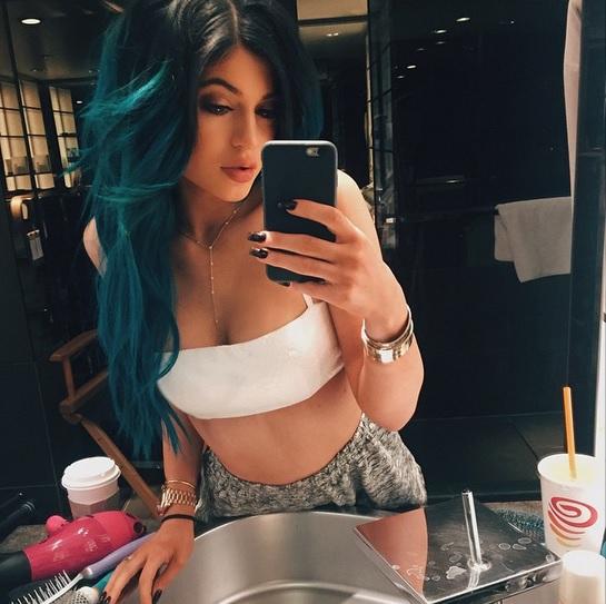 Điều gì đã khiến Kylie Jenner trở thành hot girl số 1 Hollywood? - Ảnh 14.