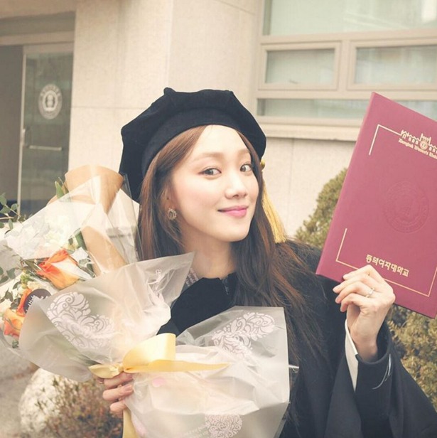 D&agrave;n diễn vi&ecirc;n Doctors: Gia thế tr&acirc;m anh, th&agrave;nh t&iacute;ch đ&aacute;ng nể v&agrave; đời tư g&acirc;y tranh c&atilde;i - Ảnh 6.