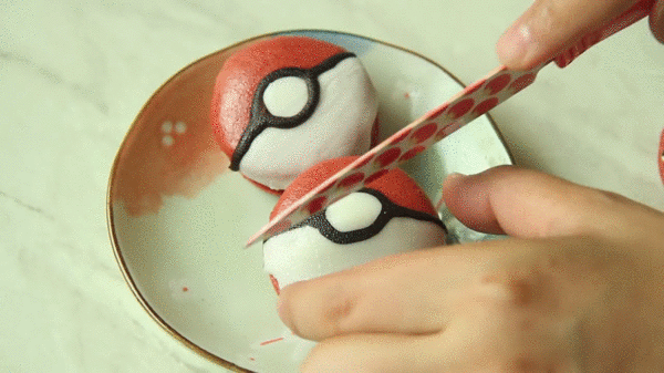 Vừa chơi Pokémon Go vừa thưởng thức macaron Pokéball - Ảnh 8.