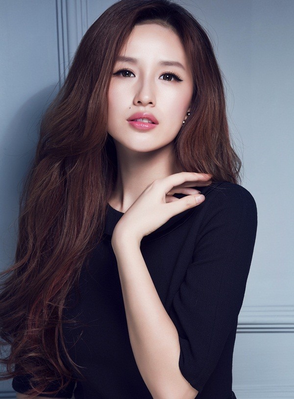 Những Hoa hậu, Á hậu càng lớn tuổi càng đẹp mặn mà của showbiz Việt - Ảnh 11.