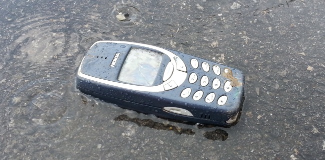 Đến Nokia cục gạch cũng ăn đứt iPhone 7 ở những điểm này - Ảnh 3.