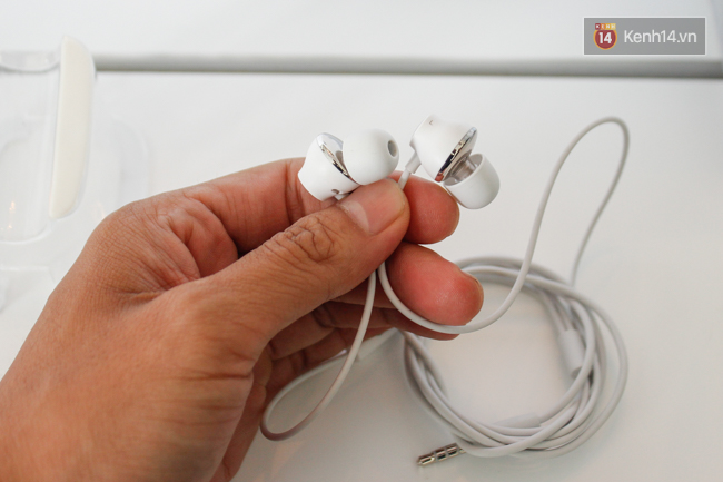 HTC 10 ch&iacute;nh thức gi&aacute; gần 17 triệu đồng, đẹp m&agrave; đắt - Ảnh 9.