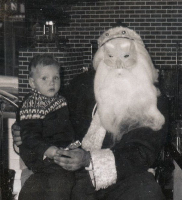 Điểm mặt 14 ông già Noel xấu xí mà đứa trẻ nào nhìn thấy cũng khóc thét - Ảnh 15.
