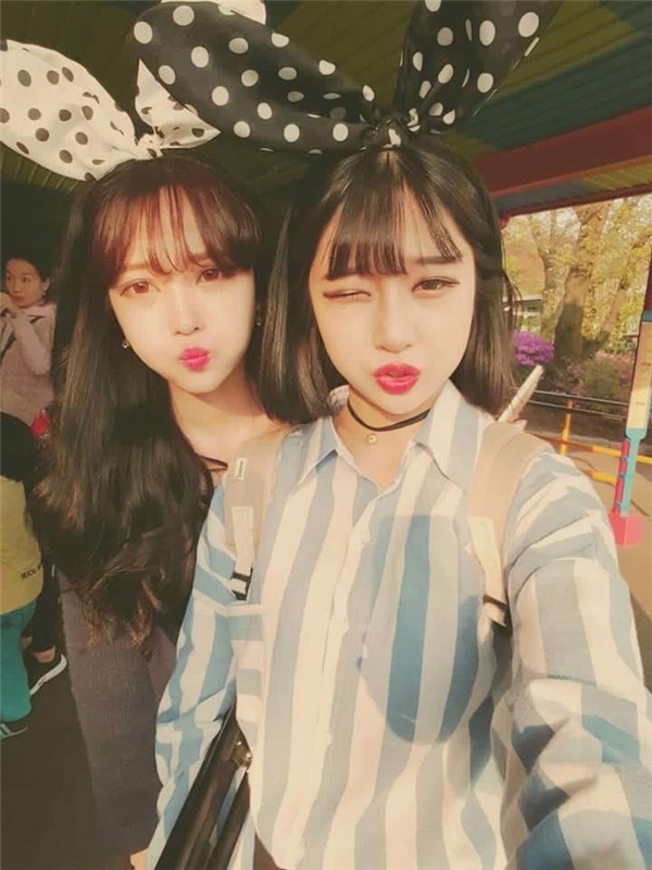 Make up chưa chắc l&agrave;m bạn xinh hơn, nhưng khiến ch&uacute;ng ta giống hệt nhau th&igrave; chắc chắn! - Ảnh 12.