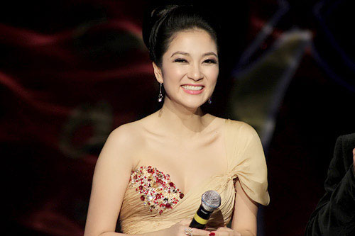 Những Hoa hậu, Á hậu càng lớn tuổi càng đẹp mặn mà của showbiz Việt - Ảnh 8.