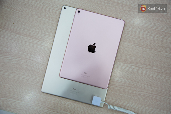 Cận cảnh chiếc iPad Pro v&agrave;ng hồng c&oacute; camera lồi vừa về Việt Nam - Ảnh 9.