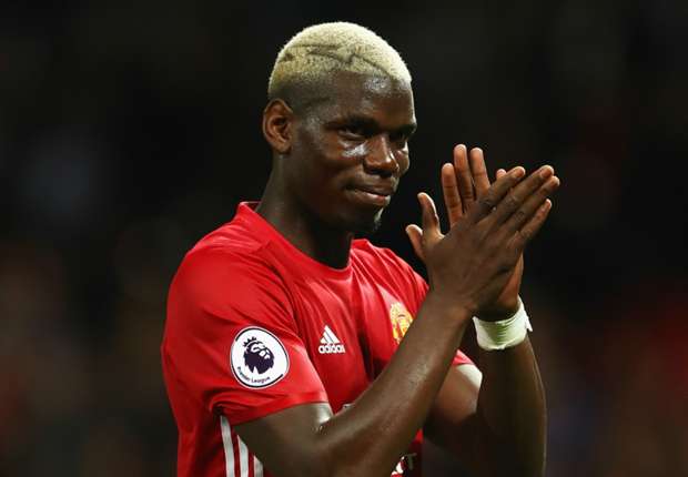 Pogba khuy&ecirc;n fan Man Utd bỏ bạn g&aacute;i, giữ kiểu đầu dị - Ảnh 2.
