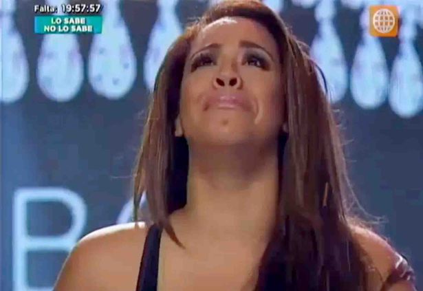 Thí sinh nặng 95kg bất ngờ lọt Top 10 Hoa hậu Hoàn vũ Peru 2016 - Ảnh 2.