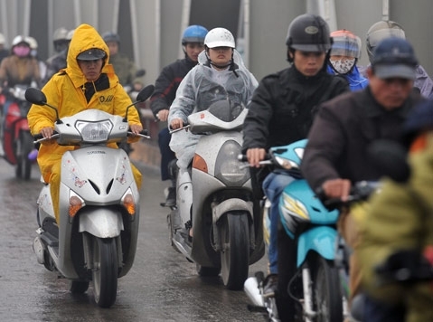 Ng&agrave;y mai miền Bắc chuyển r&eacute;t, nhiệt độ thấp nhất 15 độ C - Ảnh 1.
