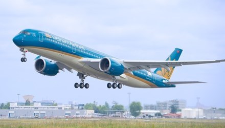 Vietnam Airlines xin lỗi vì sự cố với siêu máy bay tại Pháp - Ảnh 1.