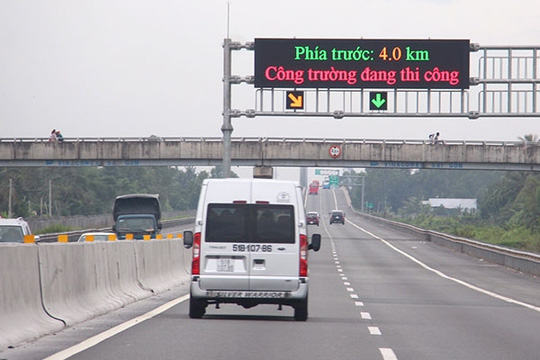 Mất trắng 700 triệu đồng tr&ecirc;n đường cao tốc - Ảnh 1.