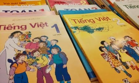 Thực hư thông tin sẽ có 2 bộ sách giáo khoa miền Nam, miền Bắc - Ảnh 1.
