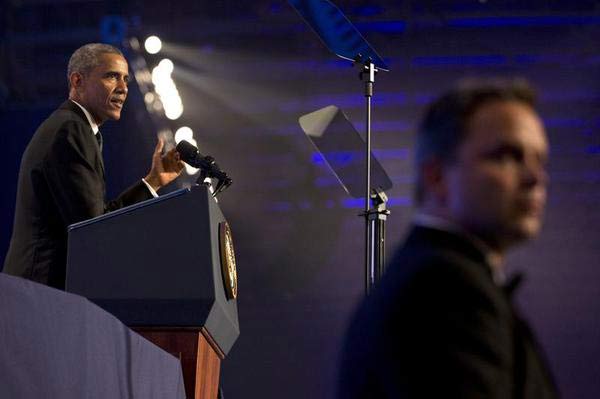 Bảo bối giúp Obama phát biểu trơn tru - Ảnh 2.