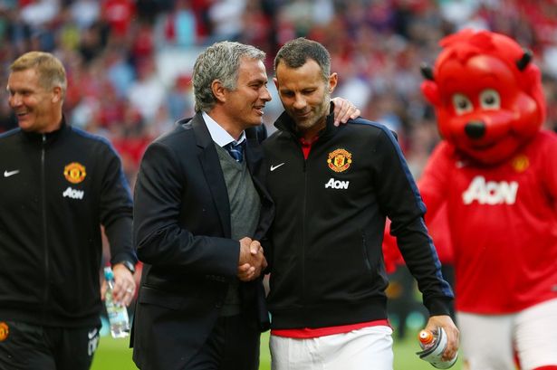 Jose Mourinho n&oacute;i g&igrave; trong ng&agrave;y CH&Iacute;NH THỨC trở th&agrave;nh HLV Man Utd? - Ảnh 4.