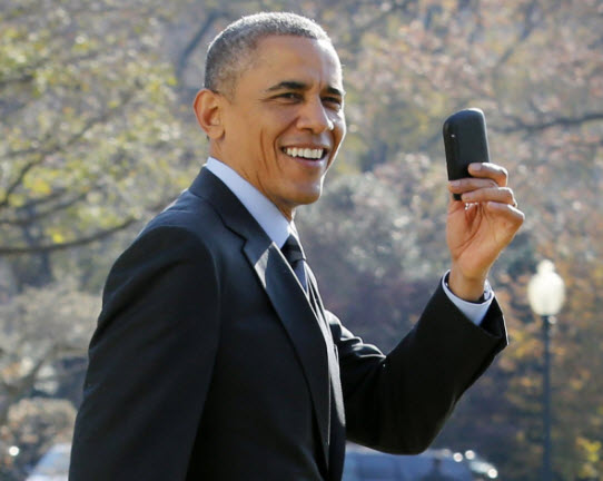 Obama nhận xét về chiếc điện thoại smartphone mới là như đồ chơi trẻ con - Ảnh 1.