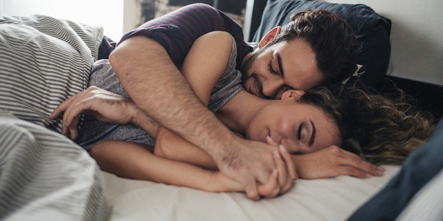 Nghi&ecirc;n cứu của Đại học Mỹ: tinh dịch tốt cho sức khỏe nữ giới, chống trầm cảm - Ảnh 1.