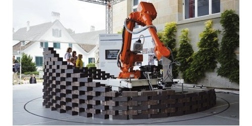 Thợ xây cũng sắp thất nghiệp, robot Iran có thể xây nhà cao 200 mét trong 1 NGÀY - Ảnh 1.