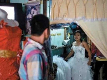 Đ&agrave;n &ocirc;ng Việt Nam trước nguy cơ kh&oacute;&hellip; lấy vợ - Ảnh 1.