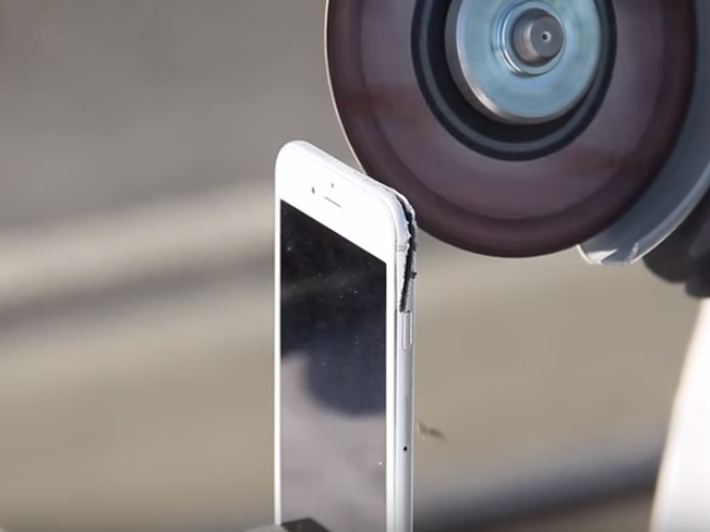 Trải qua hàng loạt ca phẫu thuật, iPhone 6s lột xác thành iPhone 7 - Ảnh 4.