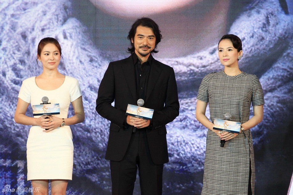 Sao Hoa ngữ ăn cơm trước kẻng: Chuyện xưa nay không hề hiếm - Ảnh 1. Sao Hoa ngữ ăn cơm trước kẻng: Chuyện xưa nay không hề hiếm - Ảnh 1.