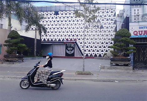 Hàng chục nam, nữ thanh niên đang “phê” ma túy trong quán bar lớn nhất Cà Mau - Ảnh 1.