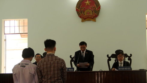 VKSND TP.HCM ra quyết định kháng nghị vụ “cướp bánh mì” - Ảnh 1.