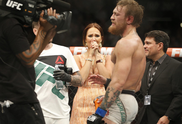 Conor McGregor, hành trình từ kẻ thất nghiệp sống ăn bám bạn gái tới võ sĩ triệu đô - Ảnh 11.