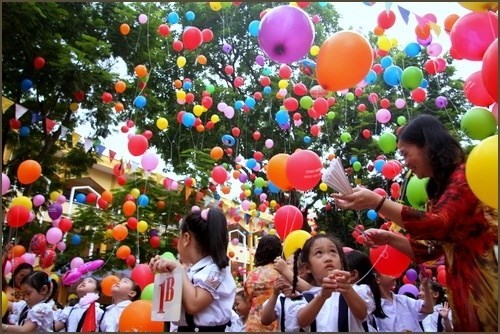 Đ&acirc;y l&agrave; lễ khai giảng đ&uacute;ng nghĩa trong mắt một c&ocirc; gi&aacute;o! - Ảnh 1.