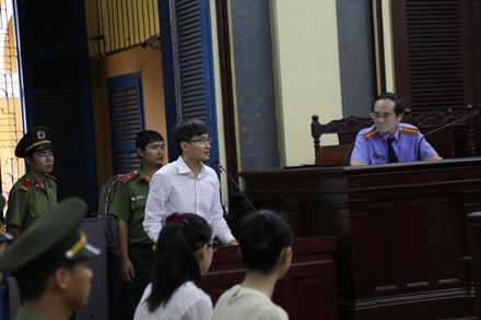 Vụ Hoa hậu Phương Nga: Ph&iacute;a &ocirc;ng Cao To&agrave;n Mỹ n&oacute;i g&igrave;? - Ảnh 1.