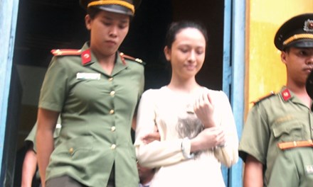 Viện kiểm sát TPHCM thụ lý vụ Hoa hậu Phương Nga - Ảnh 1.
